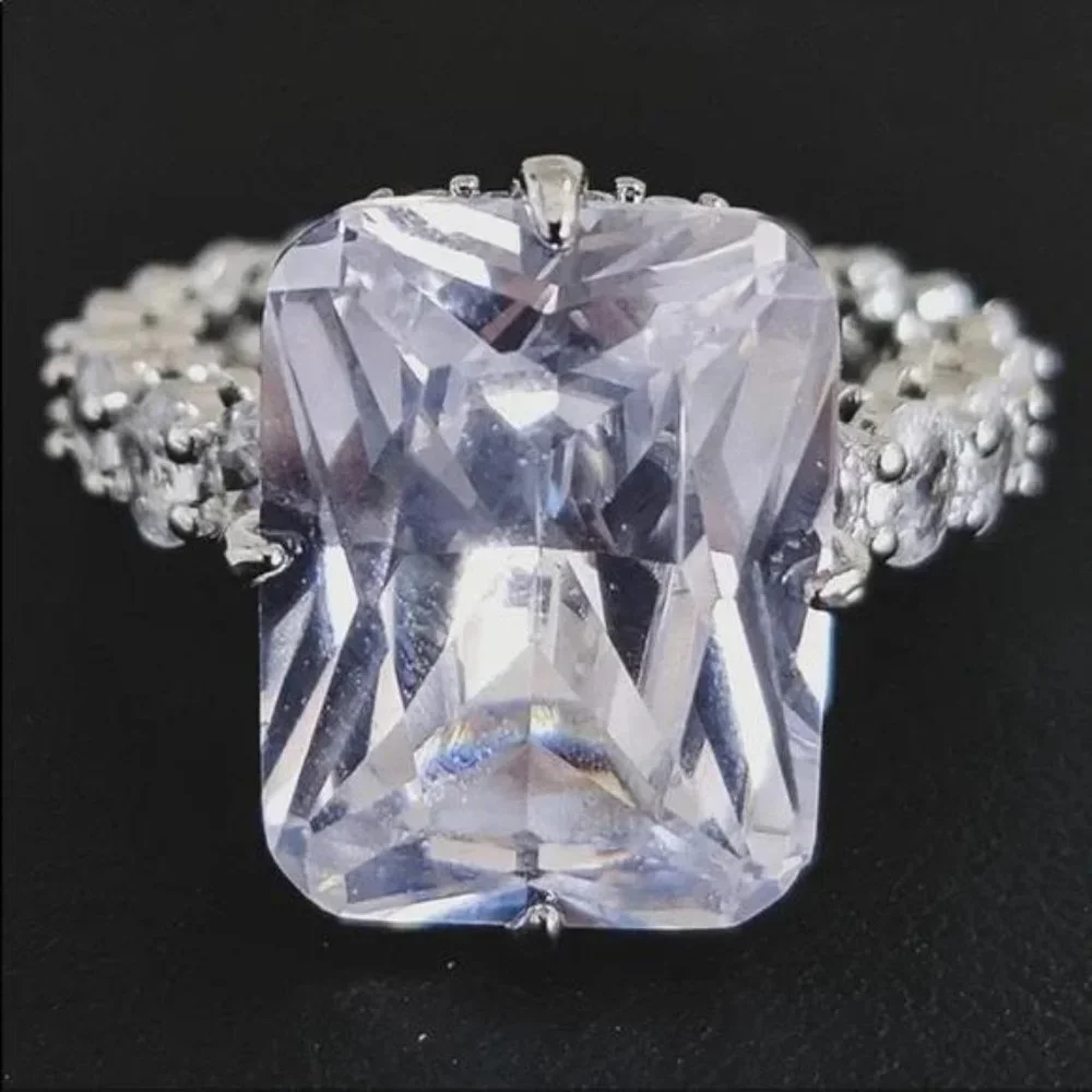 925 STERLING SILVER ENGAGEMENT RING, CUTE RING, SHINY RING. - Picture 3 of 6